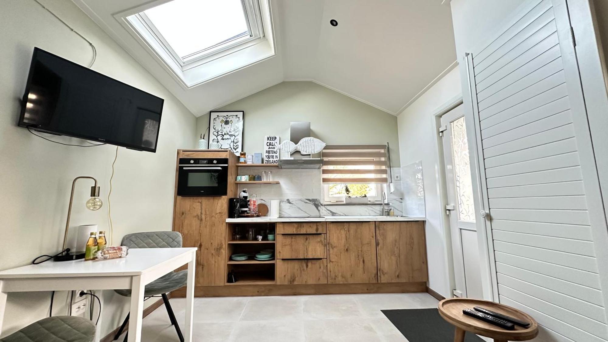 Slapen Bij De Zeeuwse Lala Bed & Breakfast IJzendijke ภายนอก รูปภาพ